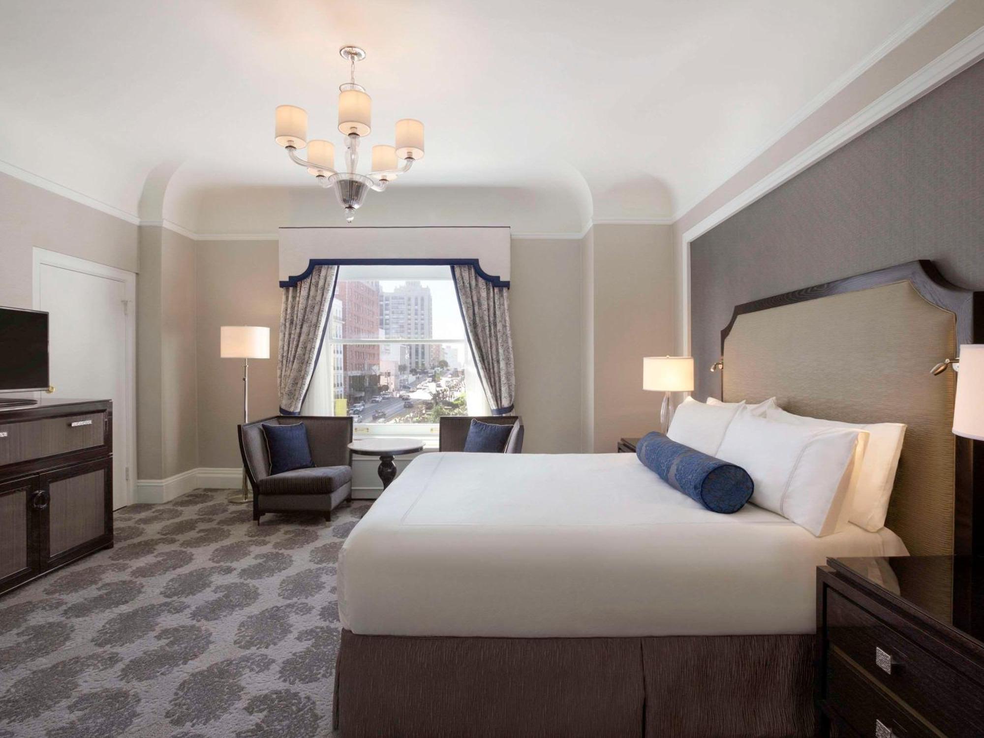 Fairmont San Francisco Hotel Exterior foto A bedroom at the hotel