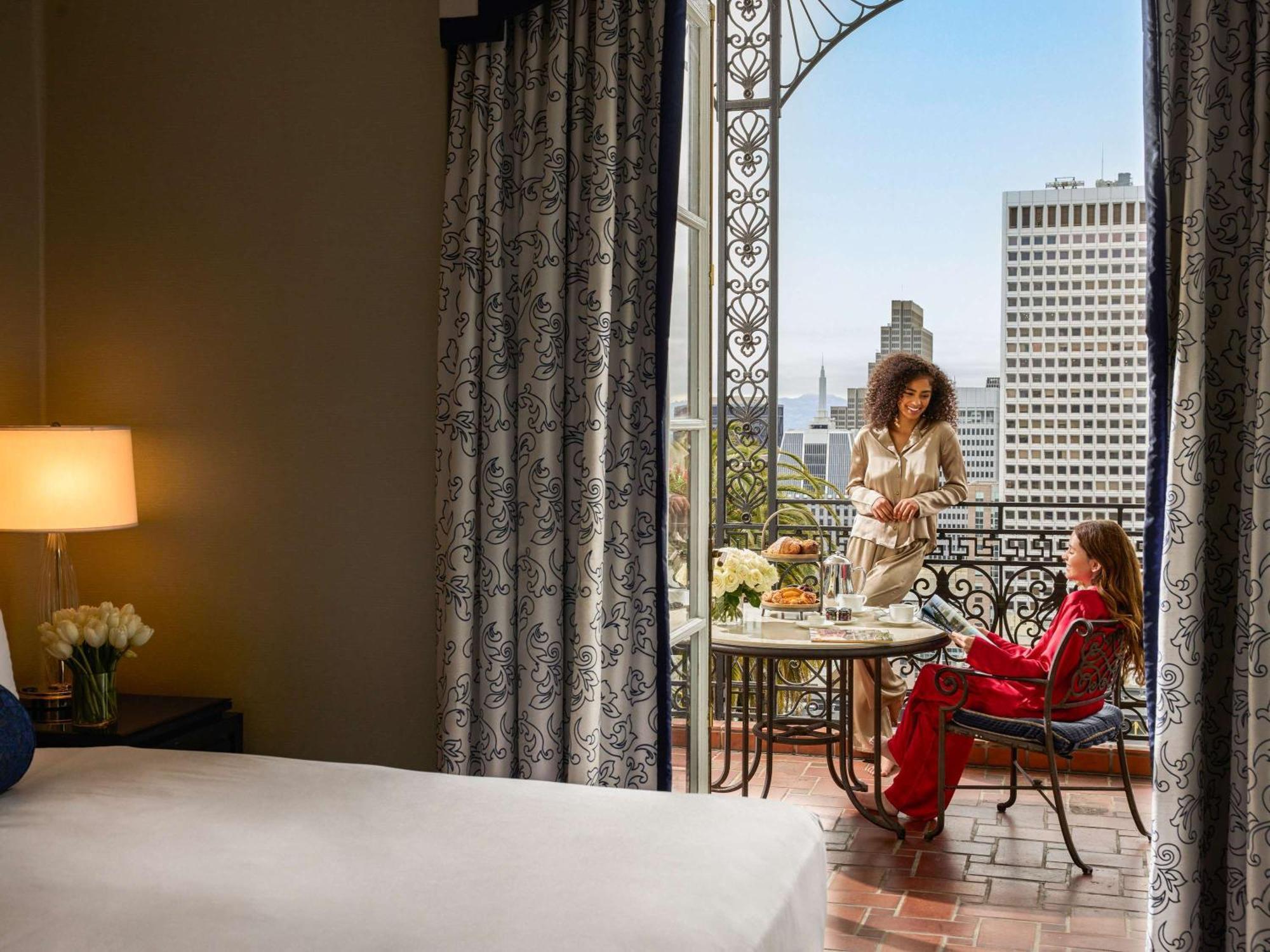 Fairmont San Francisco Hotel Exterior foto A guest suite at the St. Regis Bangkok